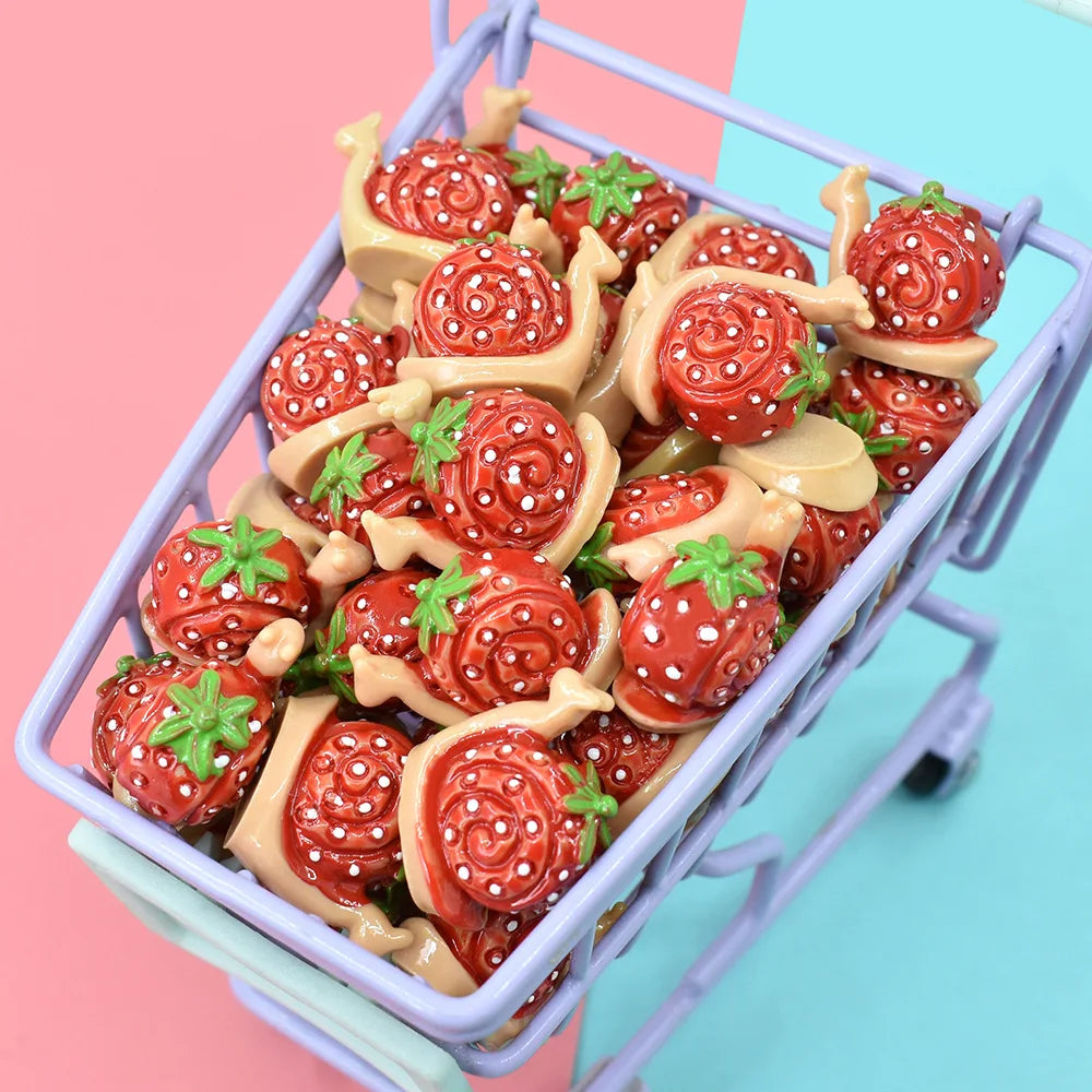5個入り ミニかわいい樹脂製イチゴカタツムリ置物