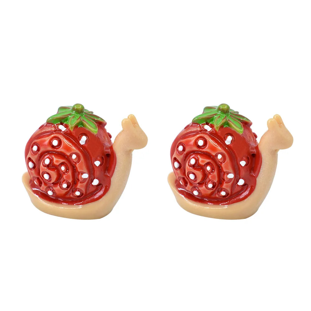 5個入り ミニかわいい樹脂製イチゴカタツムリ置物