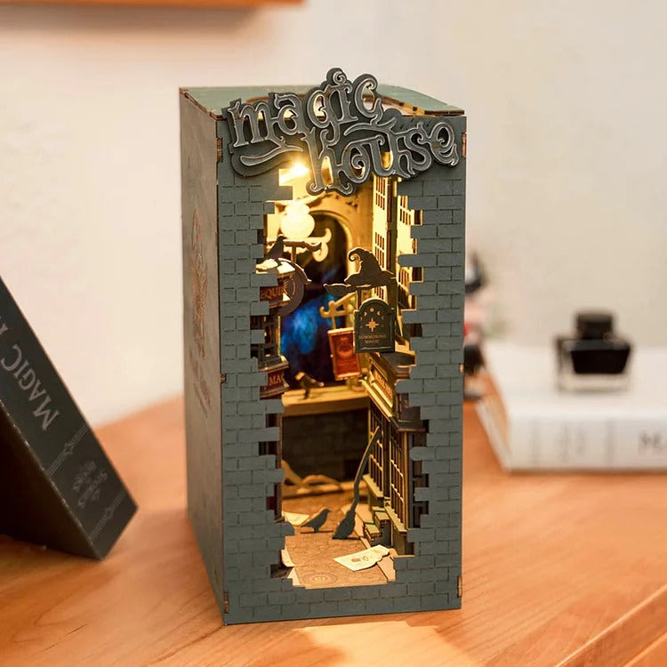 Robotime Rolife マジックハウス DIY ブックヌーク シェルフインサート TGB03