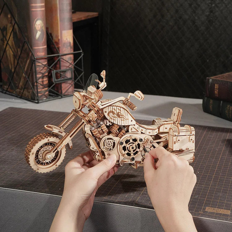 Robotime ROKR Cruiser Motorcycle LK504 3D Wooden Puzzle